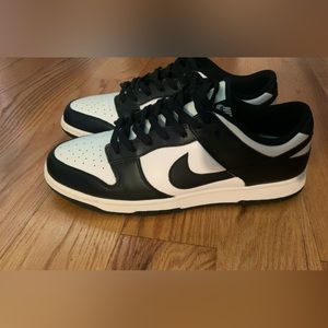COPY - Nike dunk white black panda